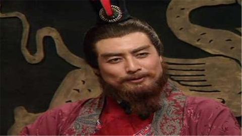 梦境中的奇异景象，小孩在坟墓边玩耍的深层含义