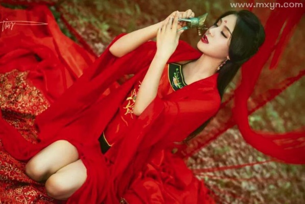 梦境中的红色浪漫，解析梦见自己穿红衣披红盖头欲结婚的深层含义