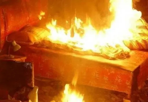 周公解梦，梦见棺材着火，寓意何在？