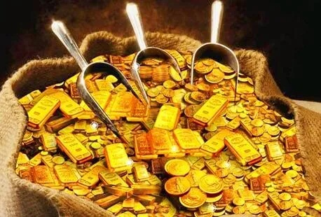 梦见老公收聚了很多钱准备外出，财富与远方的预兆