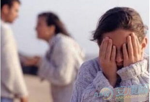 梦见已故亲人再次离世，与邻居弟弟争吵，梦境背后的深层含义与预示
