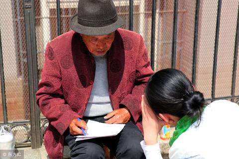 梦见奶奶死了，梦境背后的深层含义与心理解析
