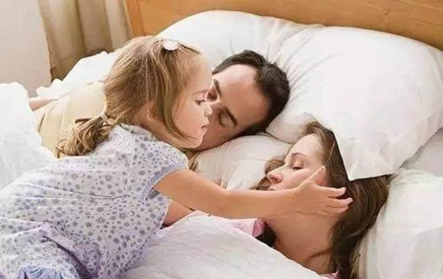 梦境交织，朋友的孩子、婚姻的裂痕与老公的尿床