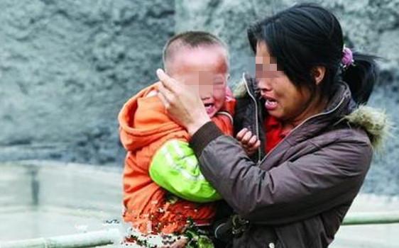 梦见狗咬脖子，能怀孕吗？解读梦境中的预兆与心理暗示