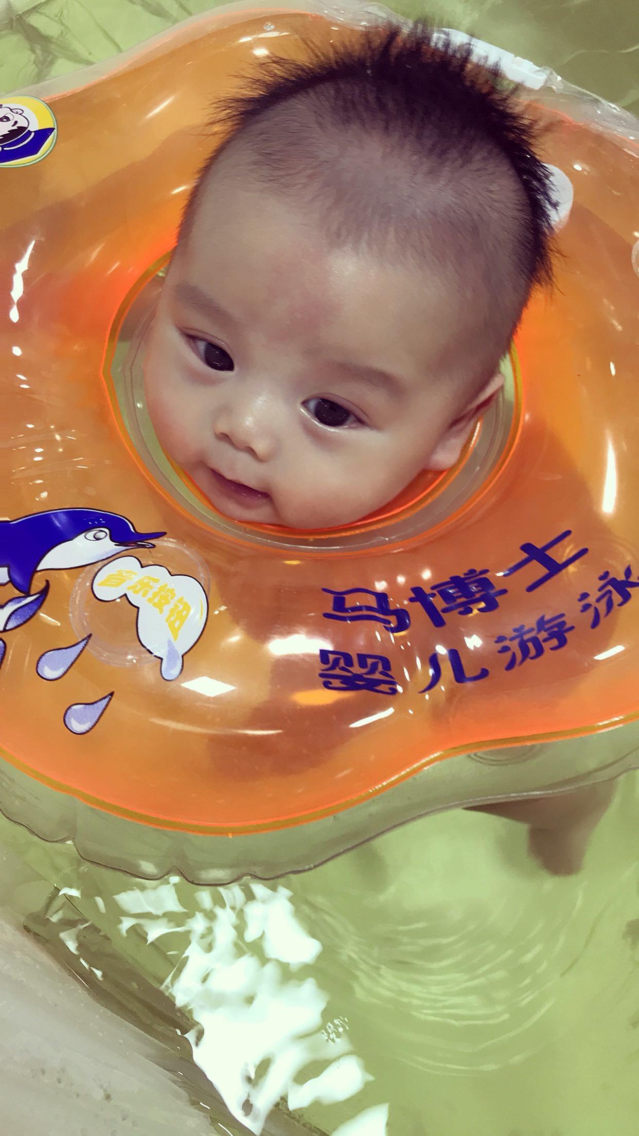 梦境交织，探索梦见三条小蛇与三人同行的深层含义