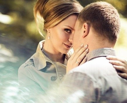 梦境解析，为何会梦到老公与婆婆亲嘴，且你参与其中？