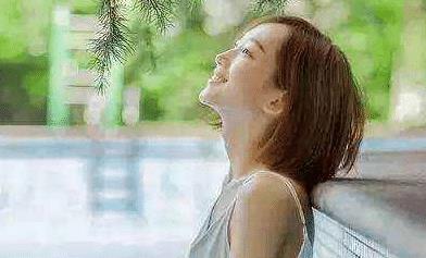 梦见陌生女人喜欢自己并且亲吻了，梦境背后的深层含义与解析