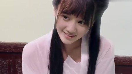 梦见在海上我站在一艘大船上忽然看见靠船很近之处游来一条大鱼