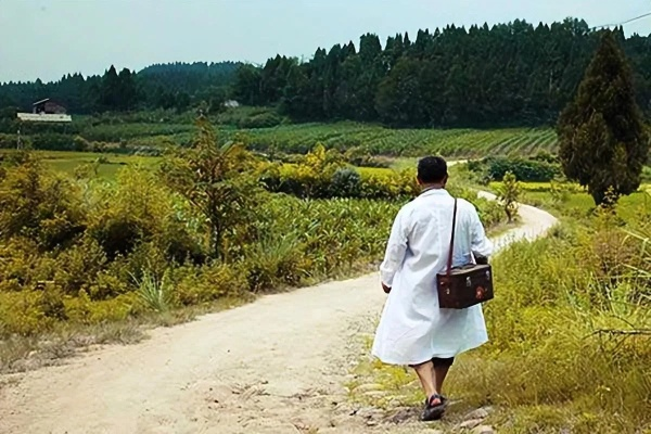 凌晨梦境，与逝去外公的乡村公路边重逢