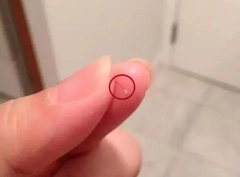 周公解梦，女人梦见掉头发的深层含义与预兆