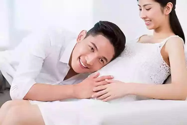 孕妇梦境解析，老公与前女友之子，情感纠葛的深层解读