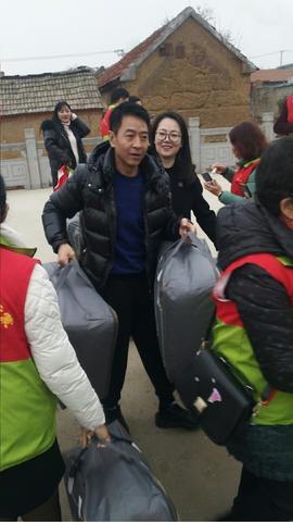 梦境解析，梦见汽车开到沟里被水淹没的深层含义