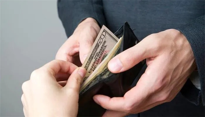 怎么回事？梦见我向别人借钱——解析梦境背后的深层含义