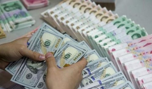 梦见兜里有一叠百元钞票，财富与机遇的象征