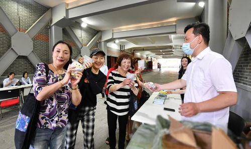 梦见狐狸头蛇身追我，解析梦境中的神秘象征与潜在寓意