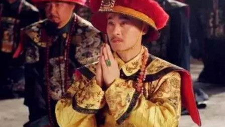 梦境解析，梦见拿着菜刀在砍蛇，最后来了一条大黄蛇，最后大黄蛇也被我砍成一段