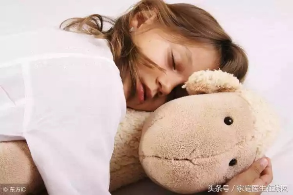 解析梦境预兆，梦到女儿头发脱落的深层含义与心理暗示