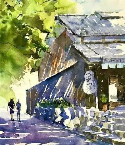 梦回往昔，逝去的亲人托梦言，房屋漏雨寓意何？