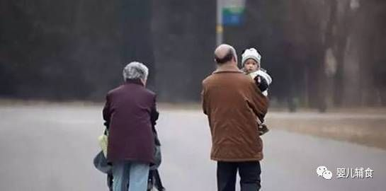 梦境中的温情瞬间，与已故奶奶逛街买脸盆的深层含义