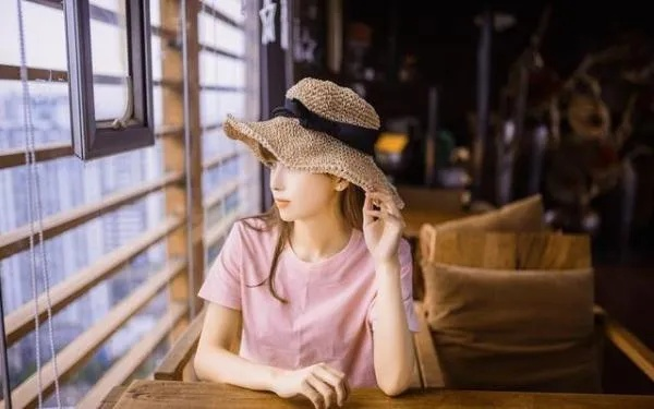 梦境交织，前女友与自己同日梦回，真实感令人诧异