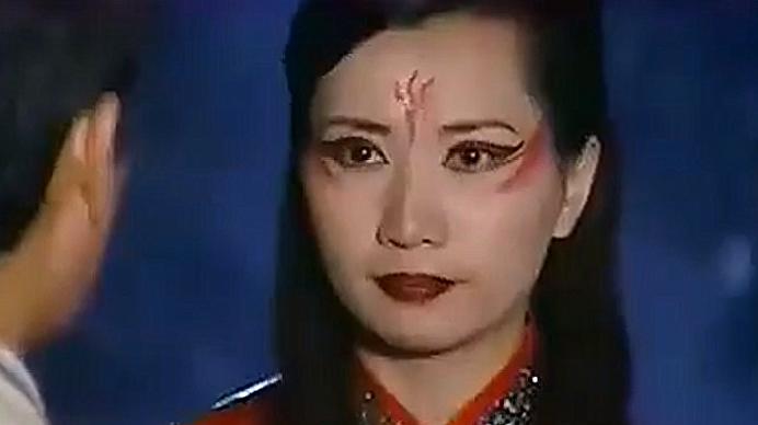 昨晚梦到红衣女鬼压在我背上，高人请进，解读梦境背后的深层含义