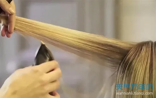 梦见自己头发白了我把它剪掉，解读梦境中的自我成长与转变
