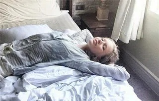 梦见已故亲人临死的状态，一场心灵深处的对话与慰藉