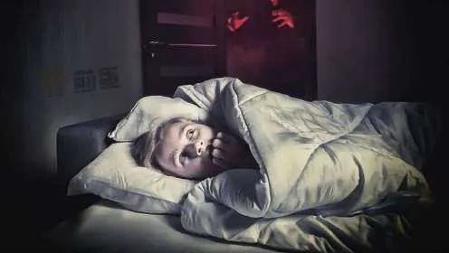 梦见去世亲人说让自己天热别出门，解读梦境背后的深层含义
