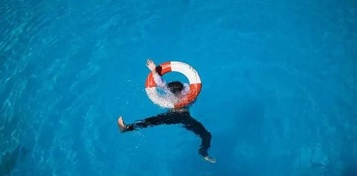 梦见自己溺水死了，探索梦境背后的深层含义与心理解析