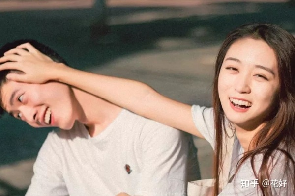 最近梦到了前男友他有了女朋友，该如何面对情感的余波？