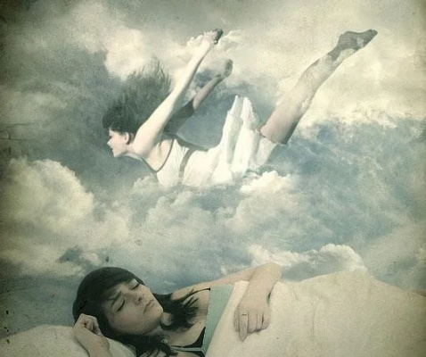 梦见女朋友死了很伤心，一场梦境的深层解析与情感疗愈