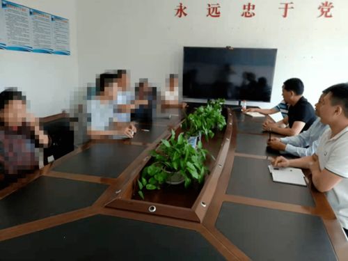 梦境的深层解读，梦见去世的母亲和奶奶回来杀我