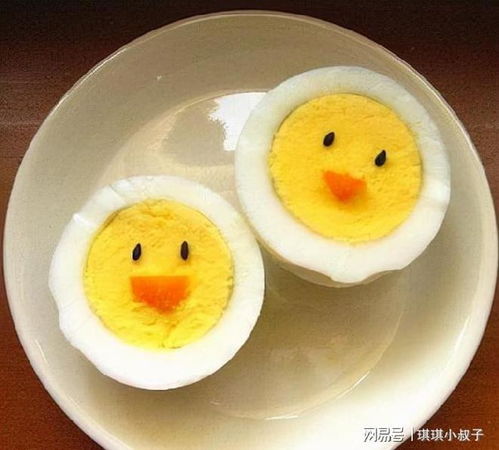 梦见家里的鸡下了很多蛋，寓意、解析与心理暗示