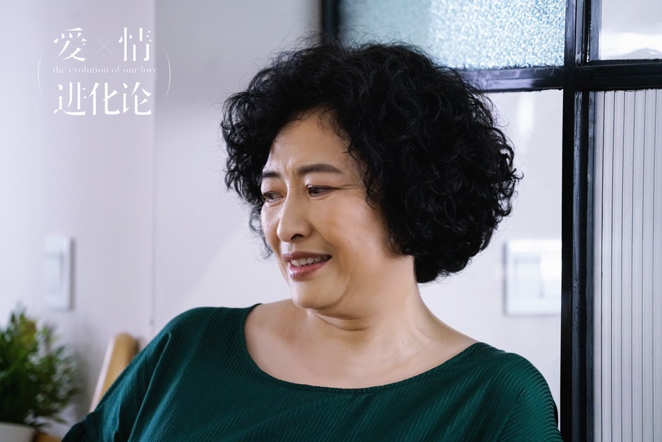 梦境的奥秘，解析梦到和自己要好的朋友结婚并在床上接吻的深层含义