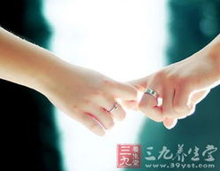 梦见女友的手被我害断了的预兆，情感纠葛与内心警示的梦境解析