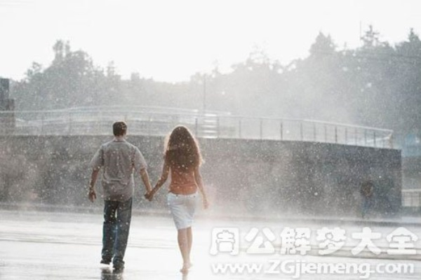 梦境的迷雾，解读做梦梦到女友和别的男人的深层含义