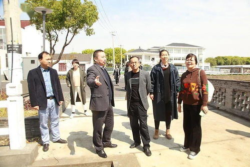 梦见一只鞋子被水冲走被人在下面捡回，解读梦境中的象征与启示