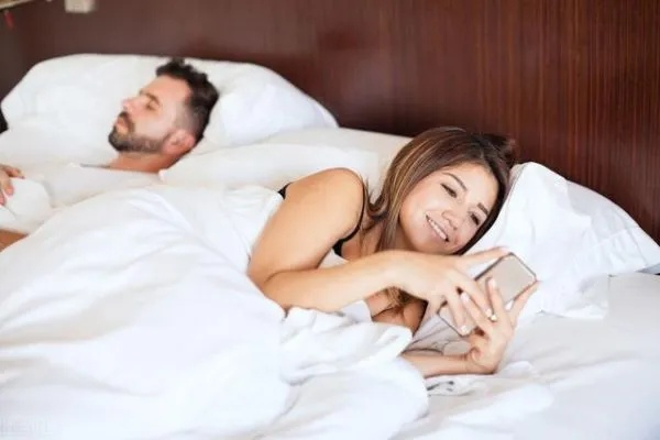 解读梦境，昨天晚上梦见男朋友出轨意味着什么？