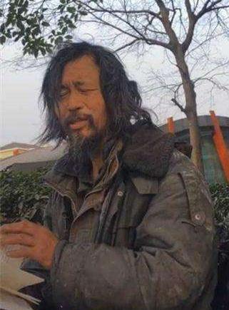 梦见去世的父母回家，心灵的慰藉与未了的情缘