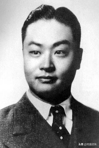 梦境交织，前女友的温柔再现——解析梦见一个女的给前男友送饭菜的深层含义