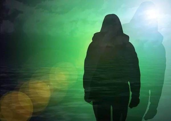 梦见死去的亲人又活了，探寻梦境背后的深层含义与情感纽带
