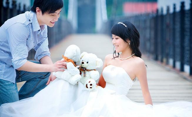 梦见朋友结婚，梦境背后的深层预兆与解析