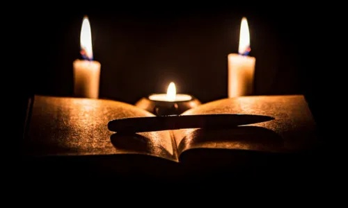 老梦见死去的朋友，潜意识的信息与心灵慰藉的预示