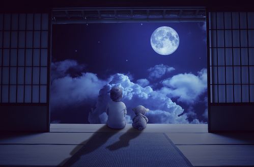梦境交织，梦见亲人活在死去的深层解析与心灵启示