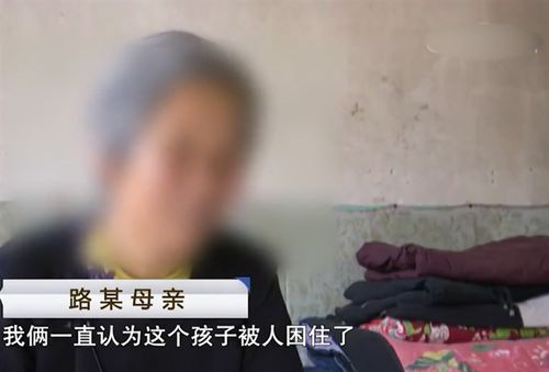 梦境的启示，梦见在简陋厕所中的弃婴尸体