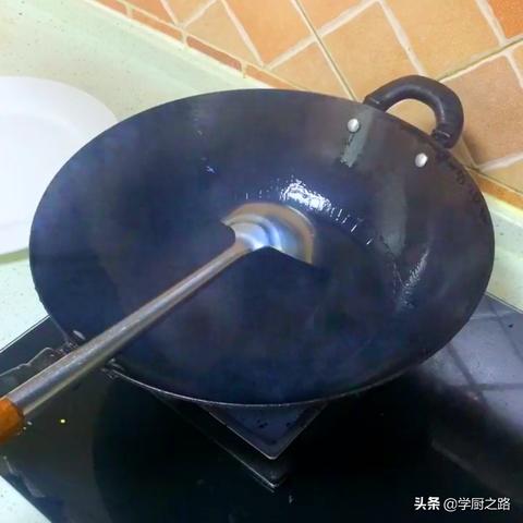 周公解梦大全查询，家中着火并伴随青烟的梦境解析