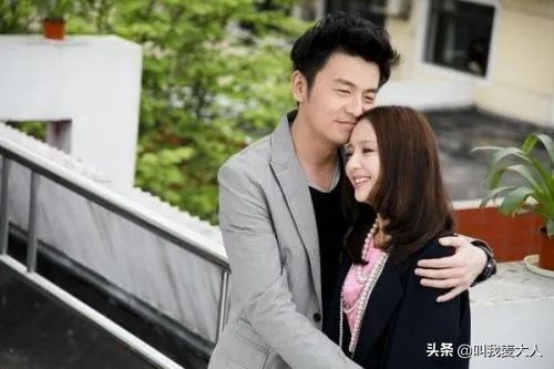 梦境交织的情感纠葛，梦见出轨与婚姻危机的深层解析