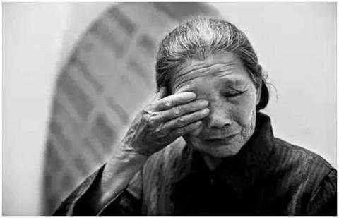 梦见自己生孩子了，但自己还没有男朋友，梦境背后的深层含义与解析