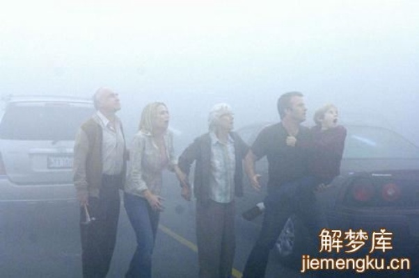 梦境的迷雾，探寻为何反复梦见女友离去的深层原因