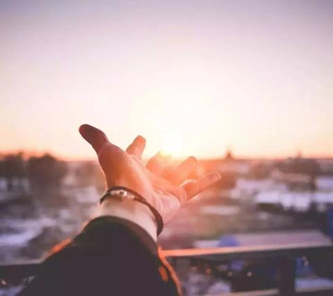 梦境中的失落与怀念,周公解梦梦到死去的奶奶她不理我我还哭了的深层含义 梦境中的失落与怀念,周公解梦梦到死去的奶奶她不理我我还哭了的深层含义